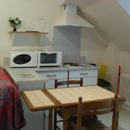 בית הארחה Le Select Néris-les-Bains