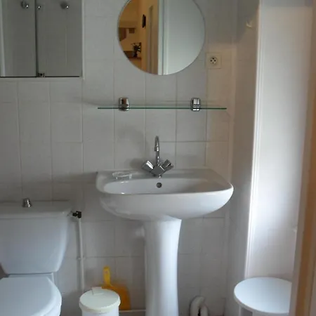 Le Select 3* Néris-les-Bains