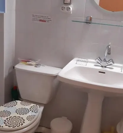 Le Select בית הארחה