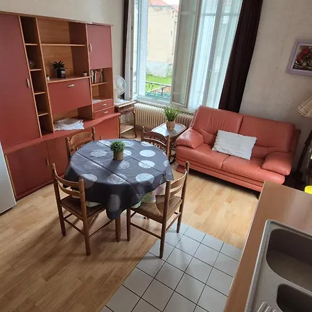 Le Select 3* Néris-les-Bains