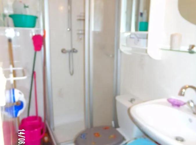 Le Select 3* Neris-les-Bains