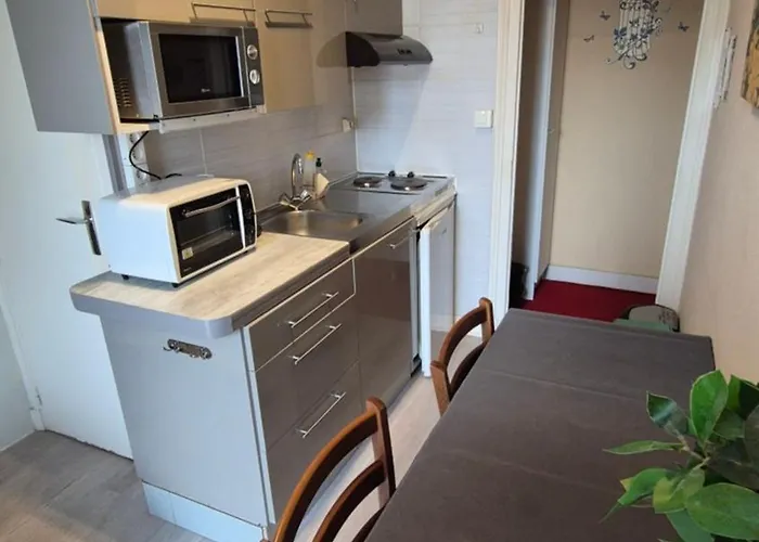 Le Select 3* Neris-les-Bains