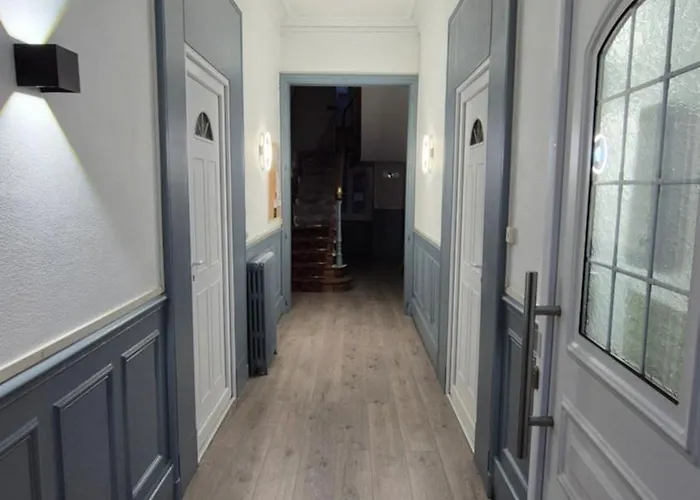 Le Select 3* Neris-les-Bains