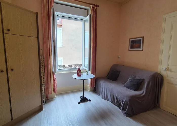 Le Select Guest house 3*